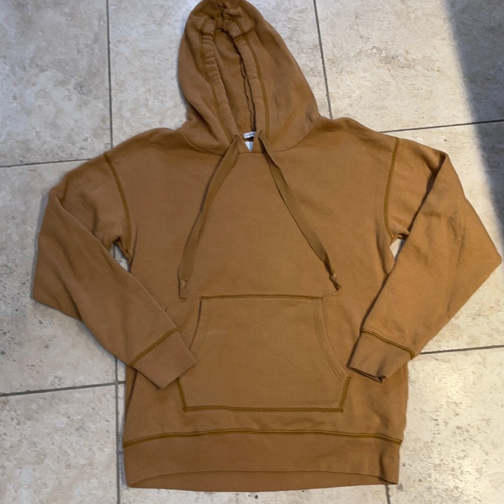 Hoodie sweatshirt with front pocket